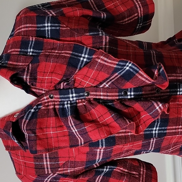 Charlotte Russe Plaid Flannel Ruffled Front Top - Picture 1 of 4